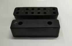31. Odbój gumowy najazdowy 350 x 100 x 100 mm